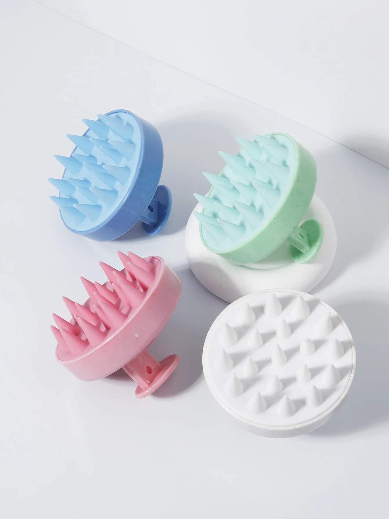 1 piece Shampoo Brush Silicone Brush Head Scalp Massage Comb Cleaning and Care Hair Root Massage