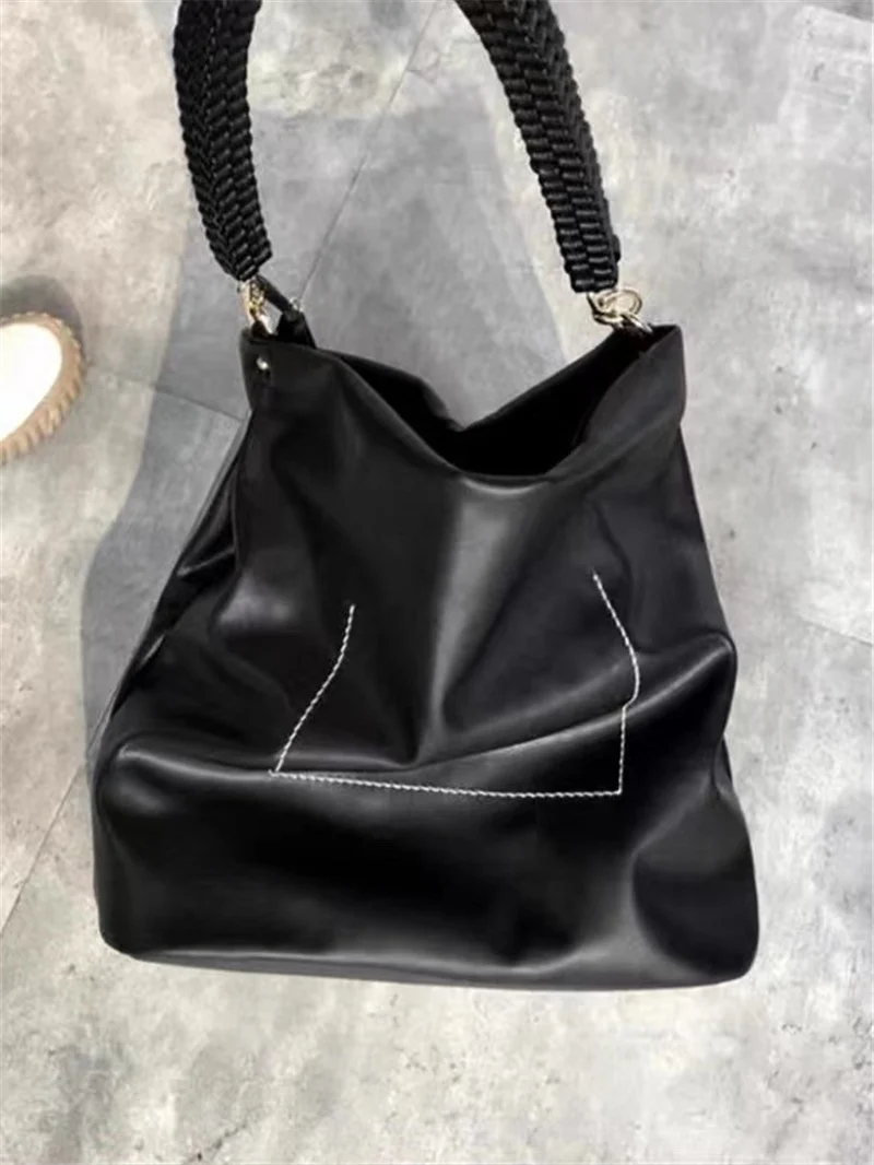 

2023 New Large Women's Soft Leather Handbags High Quality Female Pu Bucket Shoulder Bags with Weave Strap Black Ladies Tote Bags