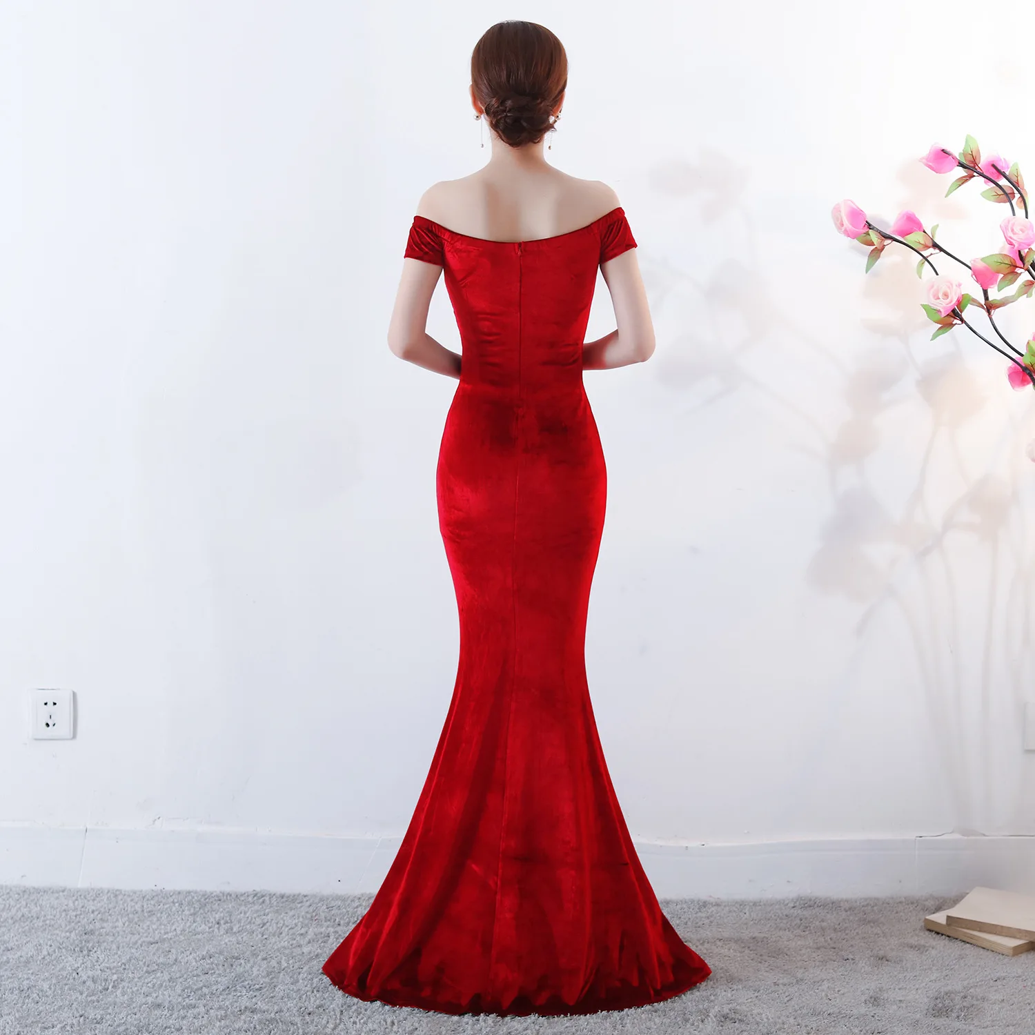 women's formal dresses & gowns Women's Evening Dress Sexy Host Fishtail Skirt Long Velvet Slim Fit Dignified atmosphere prom gowns robe vert émeraude evening wear