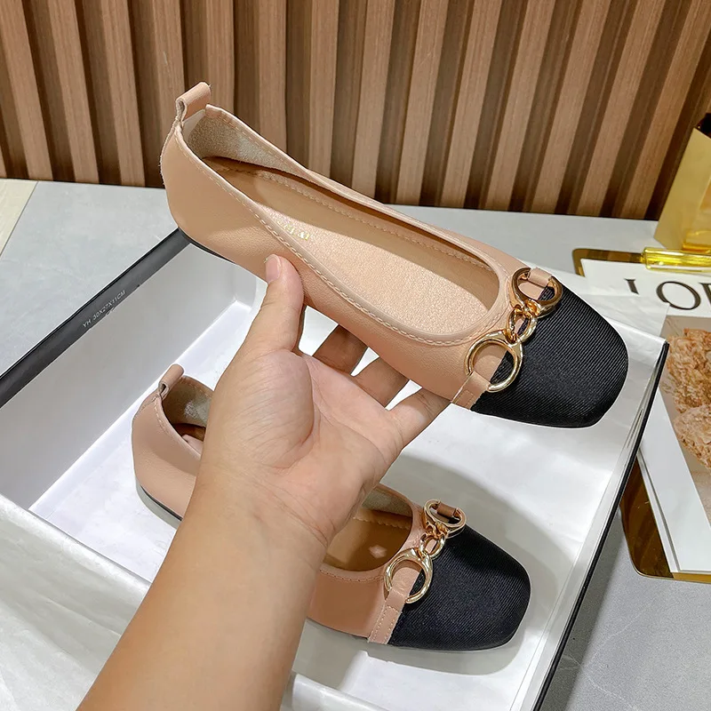 Fashionable Leather Square Head Flat Bottom Women's Shoes 2022 Autumn Color Matching Soft Bottom Large Casual Women's Shoes 6