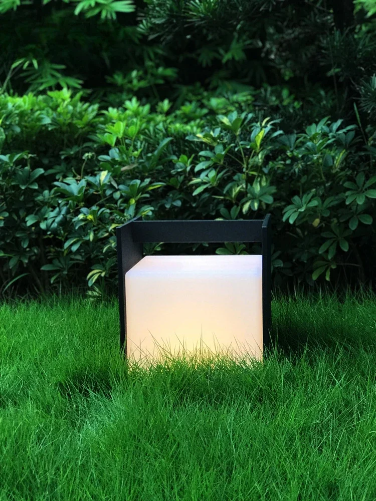 Outdoor courtyard lights, waterproof lawn lights, rechargeable portable camping villa landscape