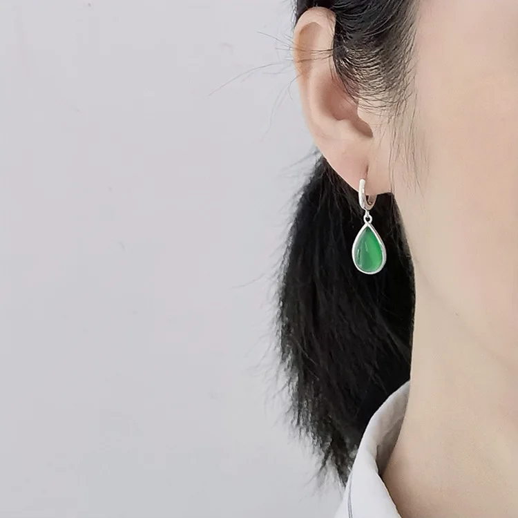 100% 925 Sterling Silver retro Feng Shui drop shaped green jade earrings