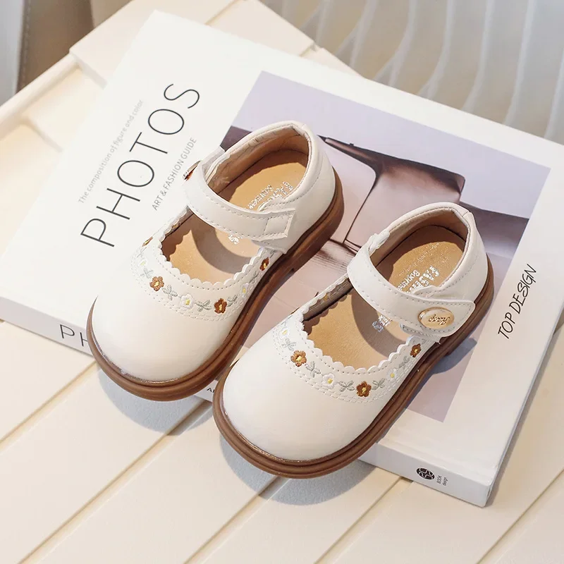 Children's Leather Shoes Spring Autumn Versatile Kids Mary Jane Shoes Fashion Embroidered Flower Causal Princess Shoes for Girls 4