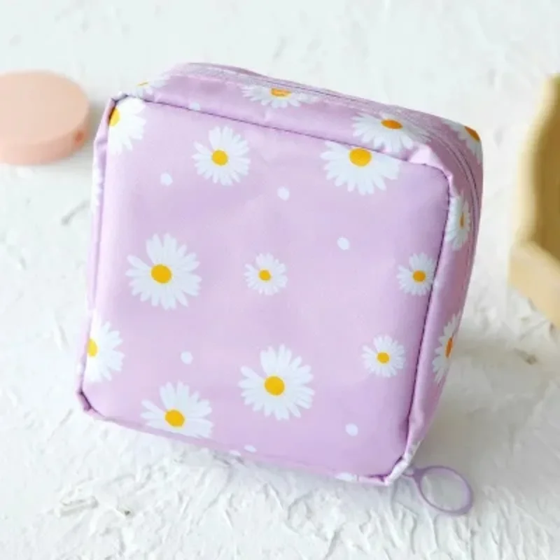 Girl Lipstick Bag Women Make Up Organizer Bag Beautician Makeup Pouch Sanitary Pads Bags Toiletry Beauty Case Small Cosmetic Bag 6