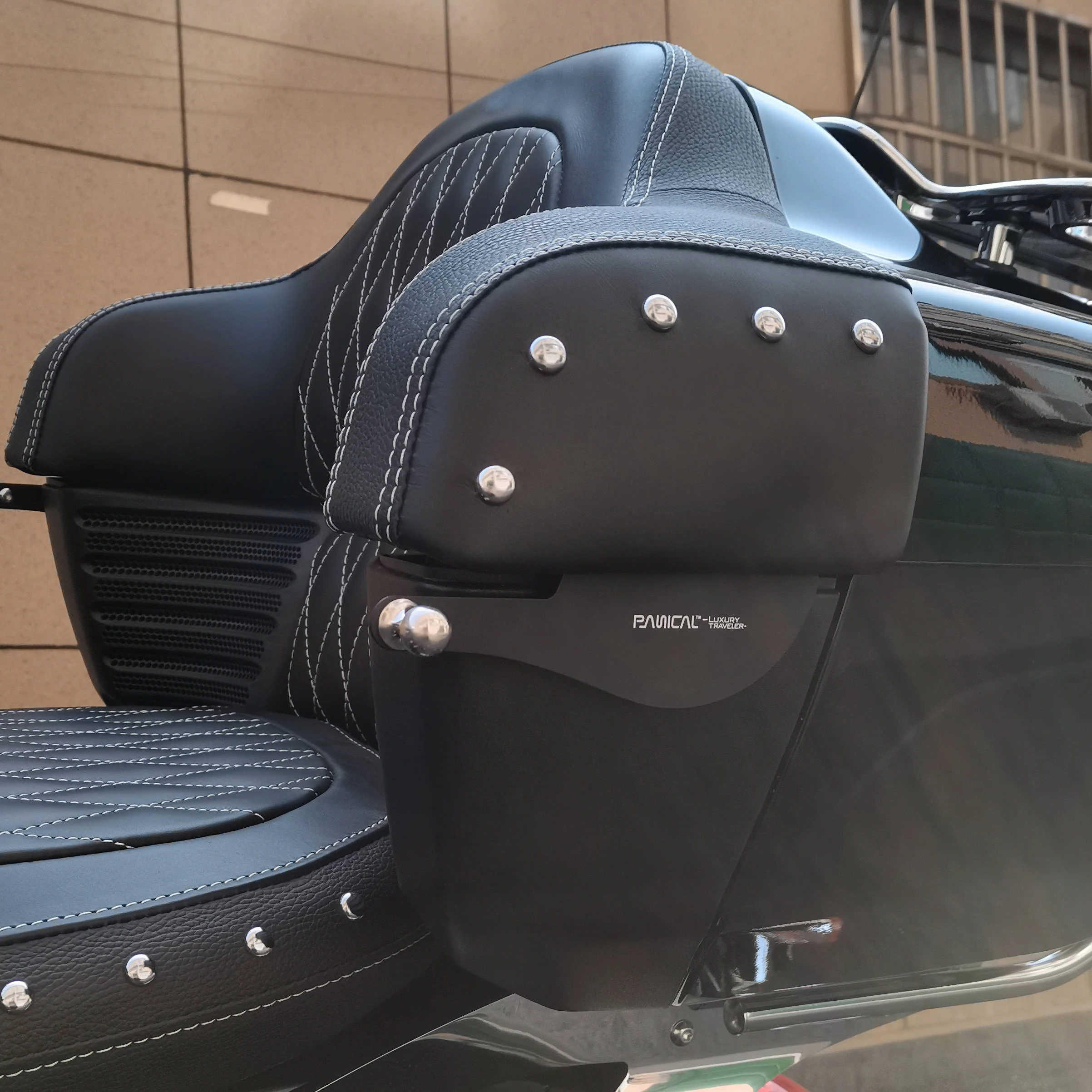 Motorcycle Accessories Left And Right Passenger Cup Holder Bracket For