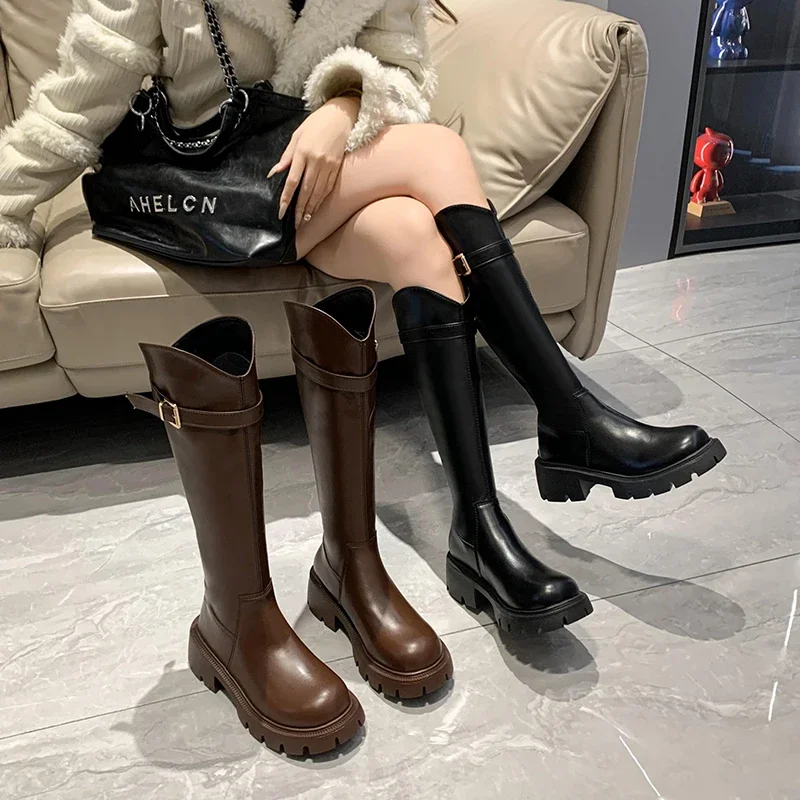 

Женские рыцарские сапоги, модные элегантные длинные сапоги на толстом каблуке с ремешком и пряжкой, зимние женские сапоги до колена в уличном стиле