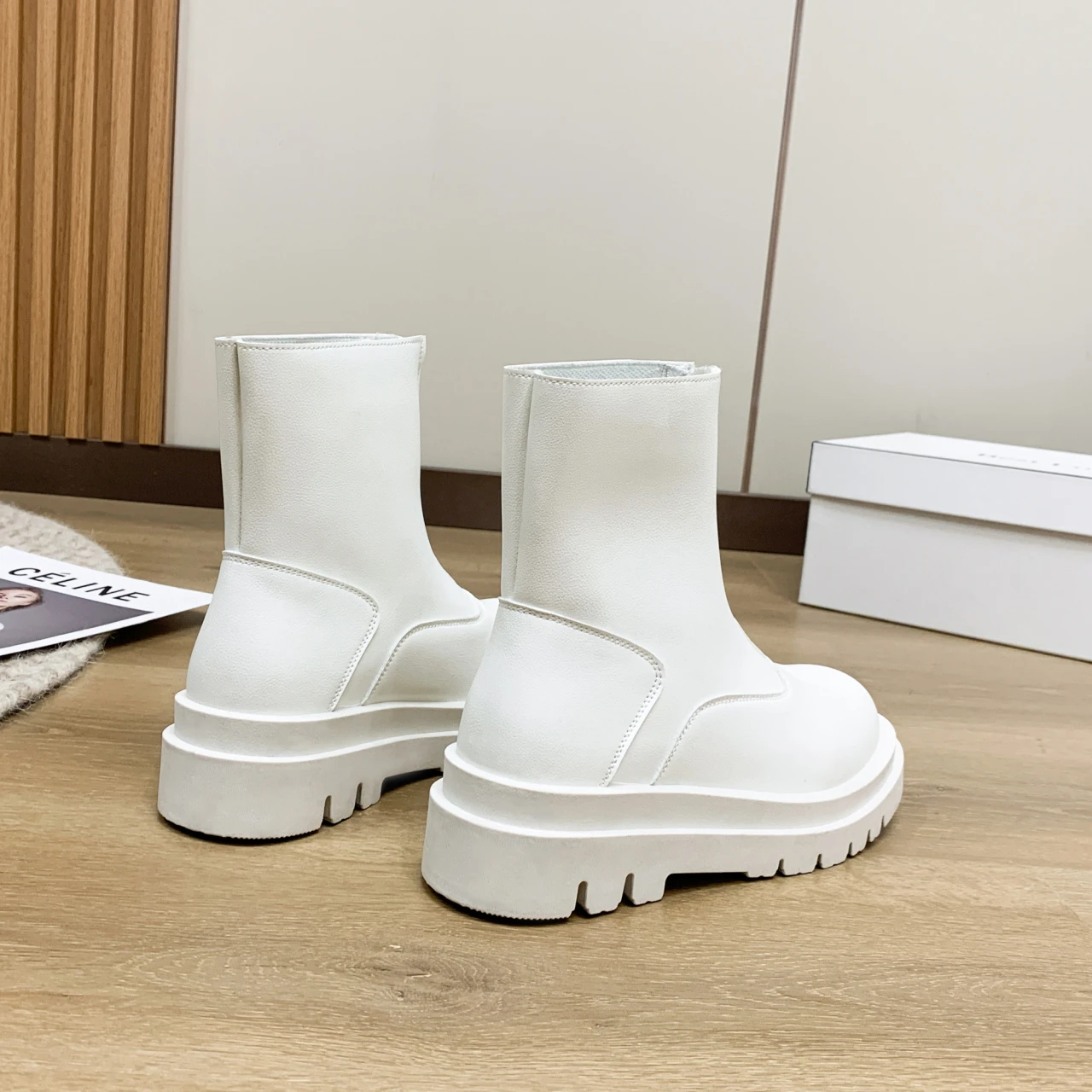 2022 New Spring and Autumn Western Style Solid Color Front Zipper Middle Tube Single Lining Women's Boots Platform Boots