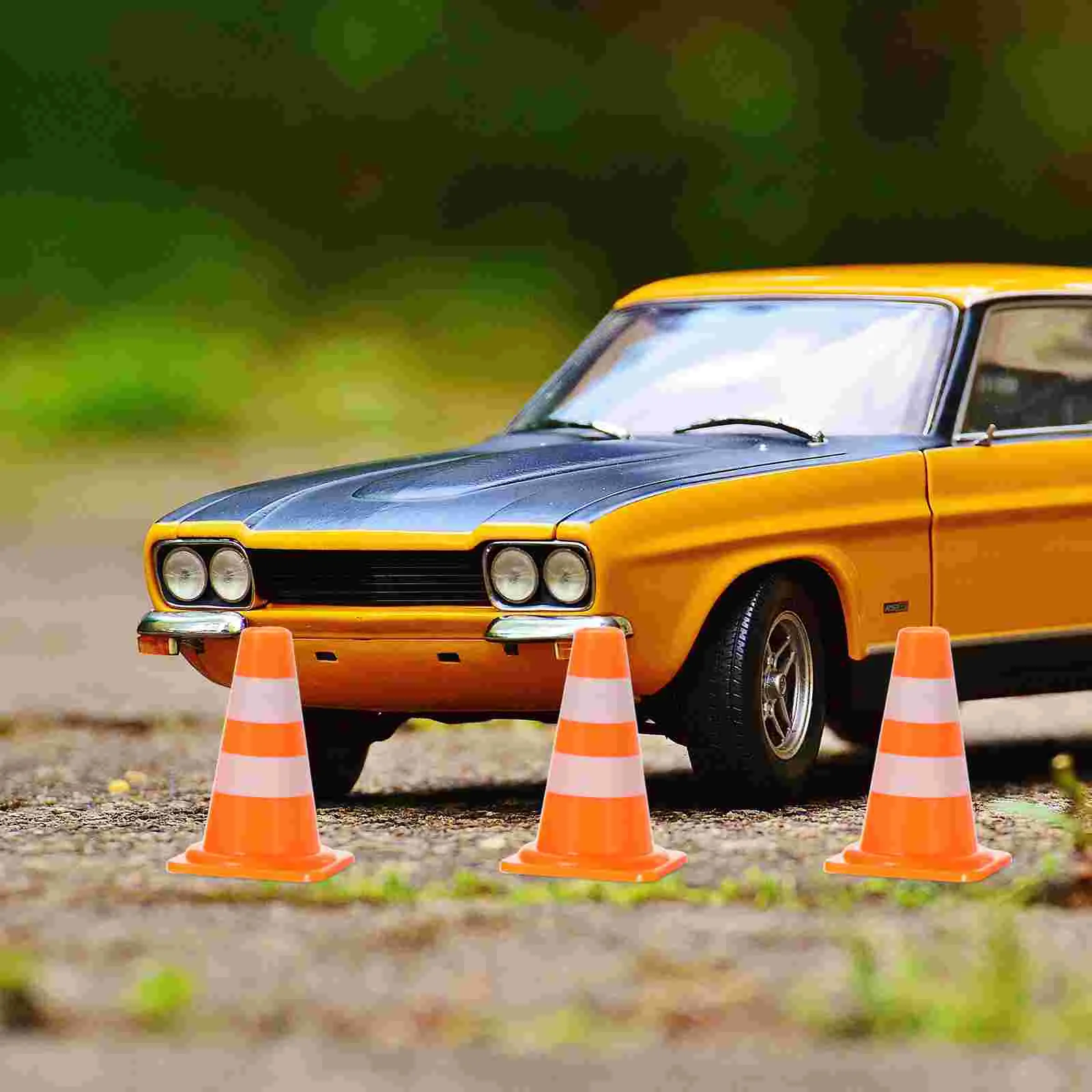 

50/30/10Pcs Mini Traffic Cones Road Street Signs Toys Traffic Barricade Toys Construction Traffic Sign Toys Home decoration