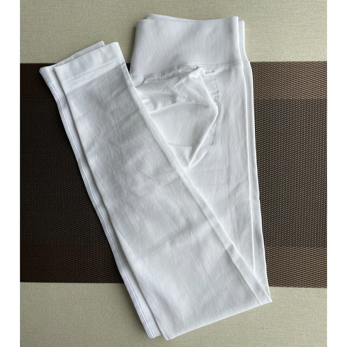 White NO LOGO