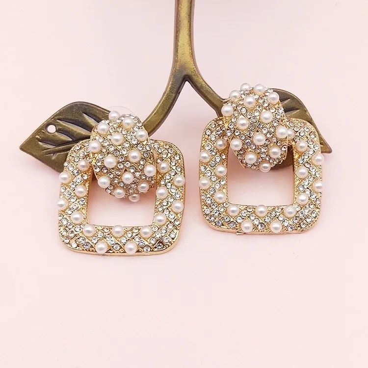 

2023 New Korean style alloy pearl-studded earrings fashion advanced ins style geometric stitching diamond earrings for women