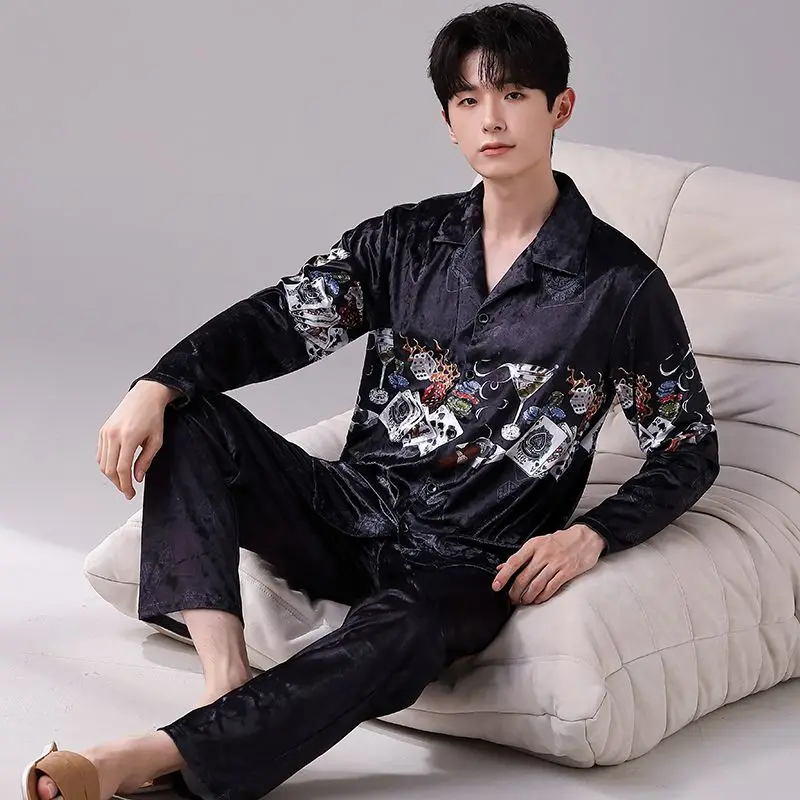 цена Autumn Winter Men Pajama Handsome Long Sleeve Warm with Velvet Medium Thick Can Worn Outside Gold Diamond Velvet Cardigan Home