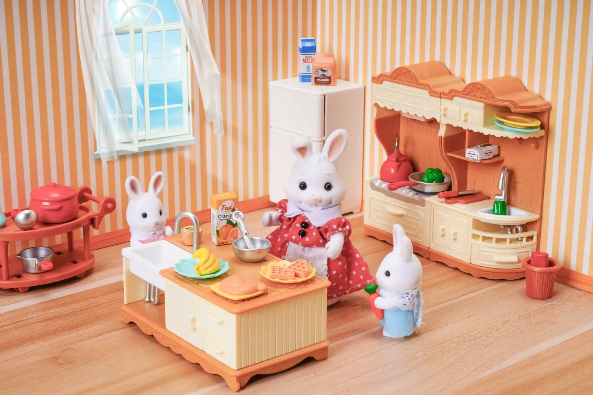 Forest Family Miniature Dollhouse Furniture Set - Creative Pretend Play Toys for Girls