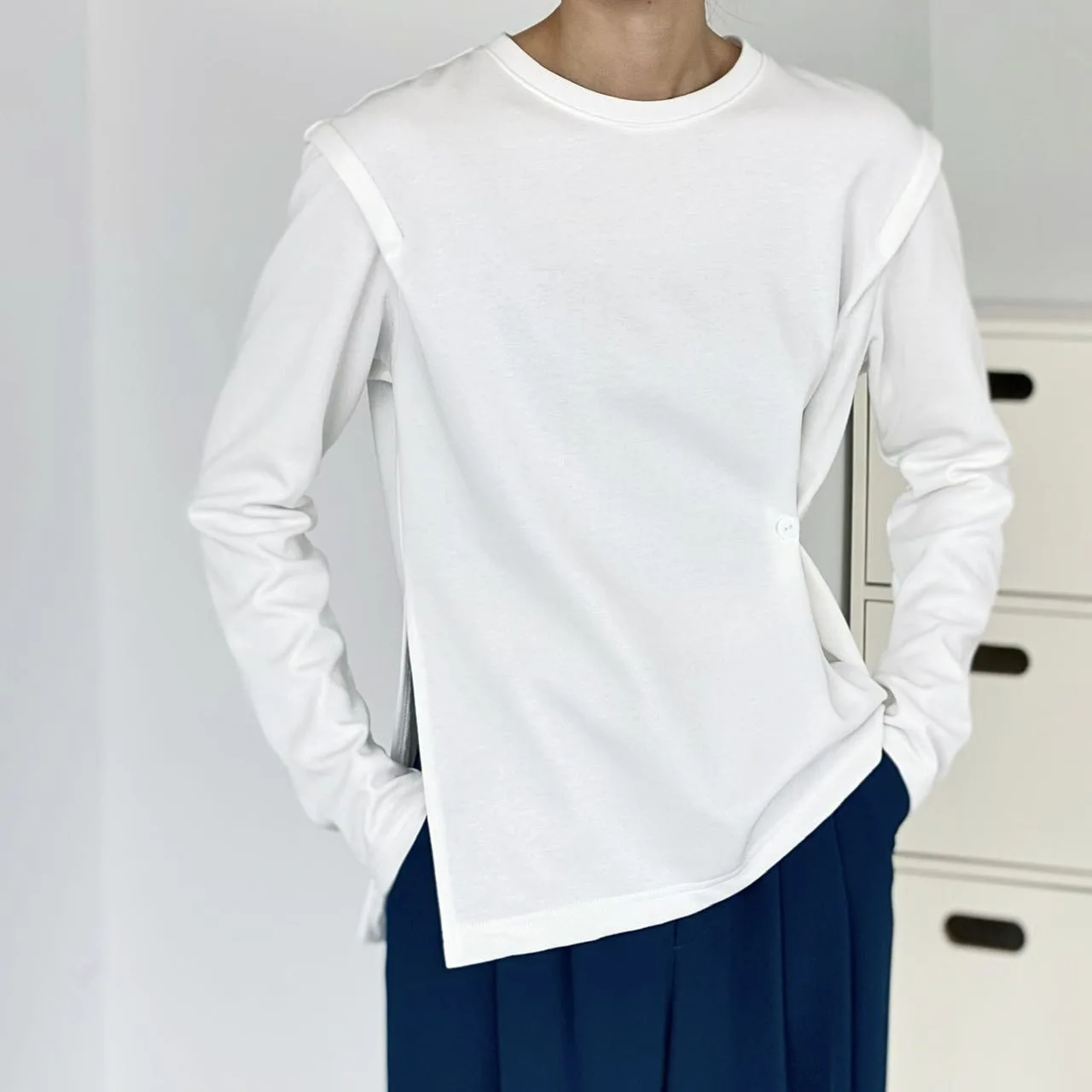 

Design Sense Side Slit T-Shirt Women's 2022 Autumn New Solid Color All-Match Casual Long-Sleeved Bottoming Shirt Top Women