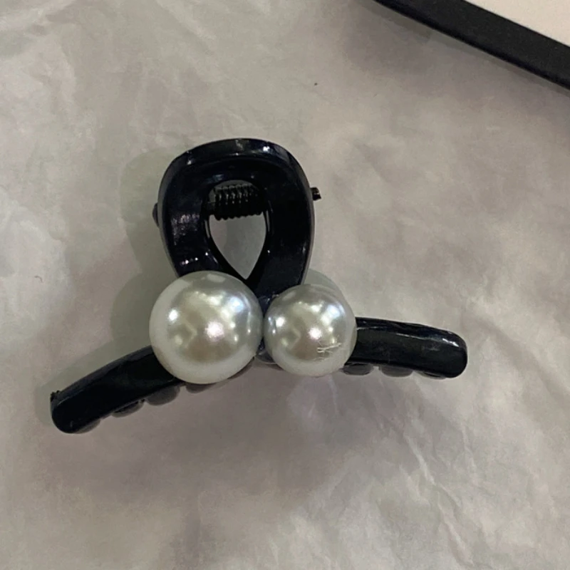 Retro Perle Kamelie Blume Haar Klaue Mini Nette Haar Clips Haarspangen Shark Clip Kopfbedeckung Koreanische Haar Zubehör für Frauen – Detail 4
