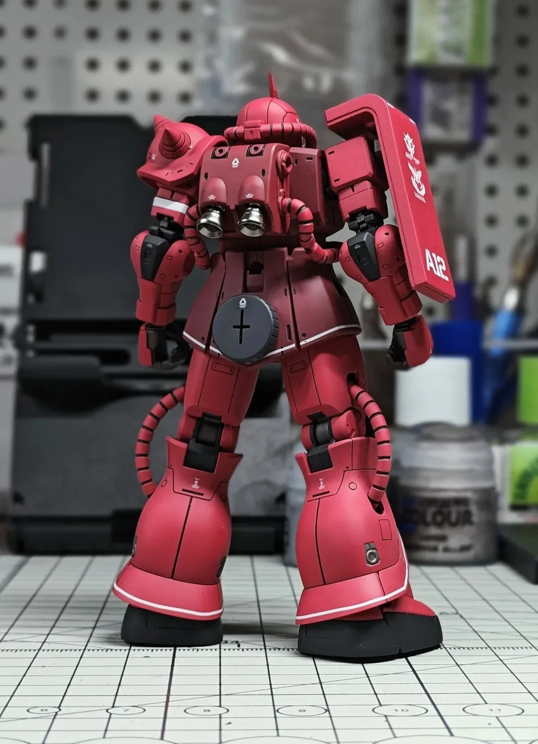 HG 1/144 GTO 015 MS05 Char Aznable Custom Red Zaku Special Edition Montagemodellbausatz Roboterspielzeug Geschenk für Sammler Kinder – Detail 10