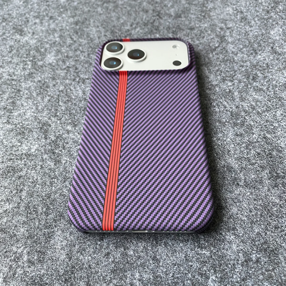 Elegant Carbon Fiber Kevlar Pattern Shockproof Retro Leather Phone Case