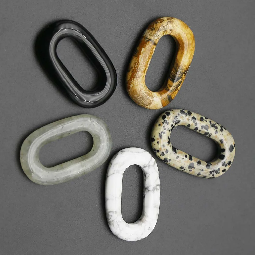 

High-quality Natural Hollowed Out Necklace Fashion Exquisite U-shaped Pendants Charm Jewelry Artifact Accessories 5Pcs Wholesale