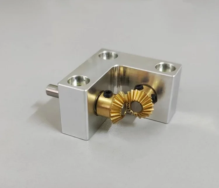 90 degree converter, speed ratio 1:1 small cone bevel gearbox right angle commutator, output shaft diameter 4mm