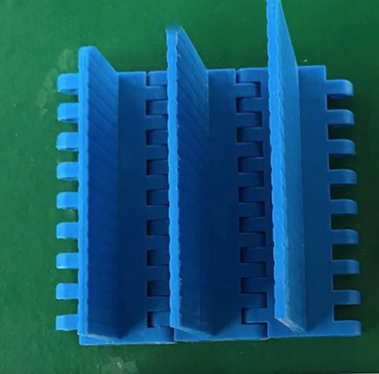 Azul Grampos h: 50 mm Módulo de Grau Alimentício Opb Correia Transportadora Malha Defletor Grampos Peças