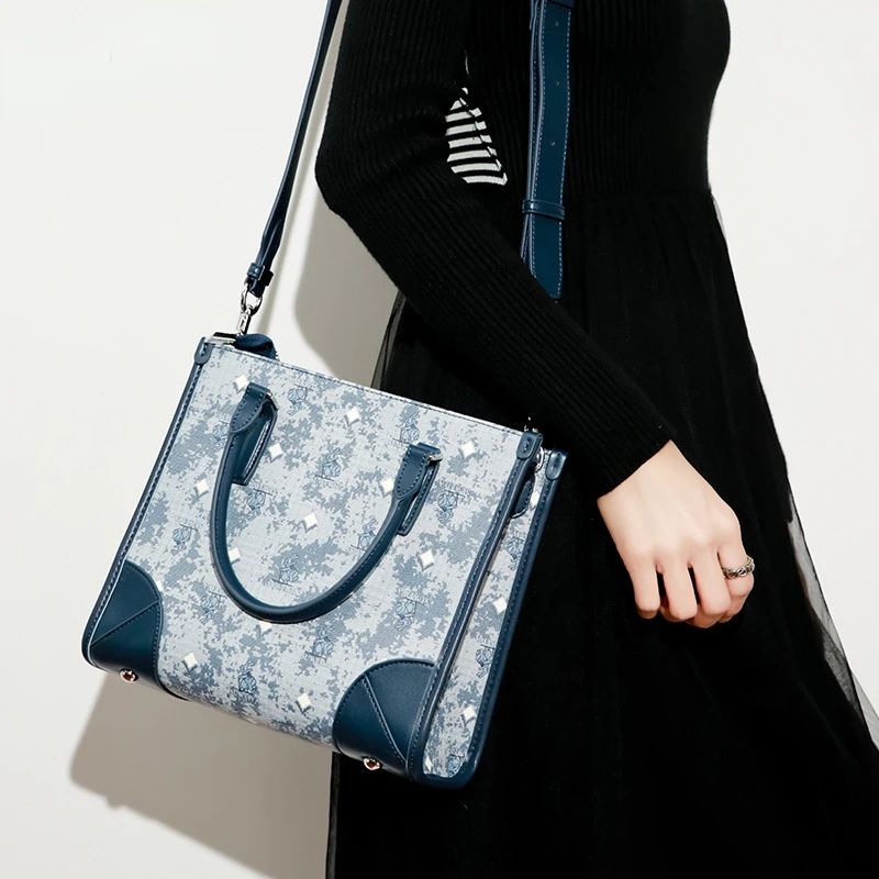 

New high quality 2023 Women's Messenger Bag PU Leather Material Rabbit Print Luxury Design Shoulder Bag TOTE Handbags For Women