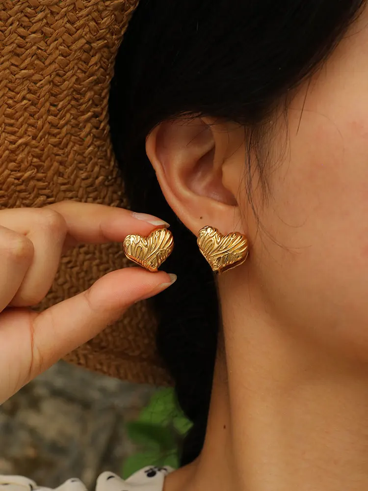 Vnox Stylish Heart Star Earrings for Women Girls Teens Small Hoops Gold Plated Solid Metal Minimalist