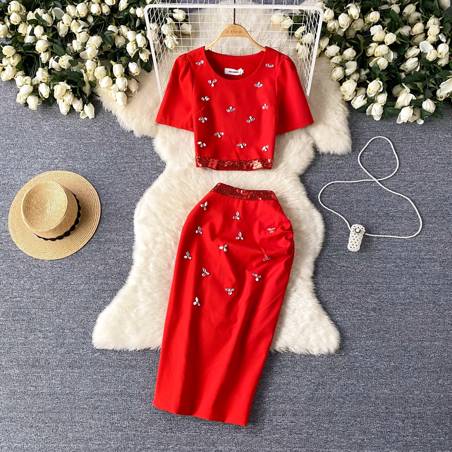 

Women's High Quality Diamond Two Piece Skirt Set Short Bubble Sleeve Top With Waistband Pleats Split Skirt Buttocks Skirt