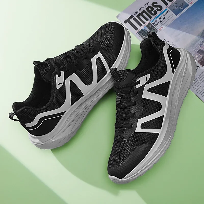 أحذية رياضية للجنسين عصري