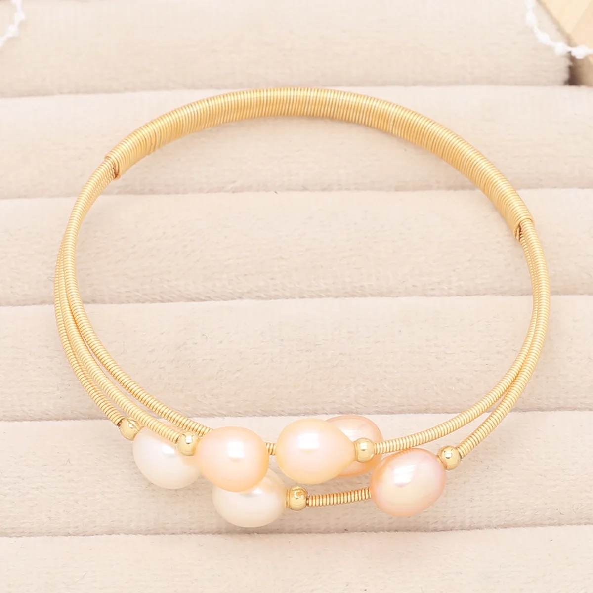 Fashion Tricolor Pearl Simple Elegant Copper Coil Bracelet  For Women Open Copper Bangles Charm Banquet  Jewelry Party Gift
