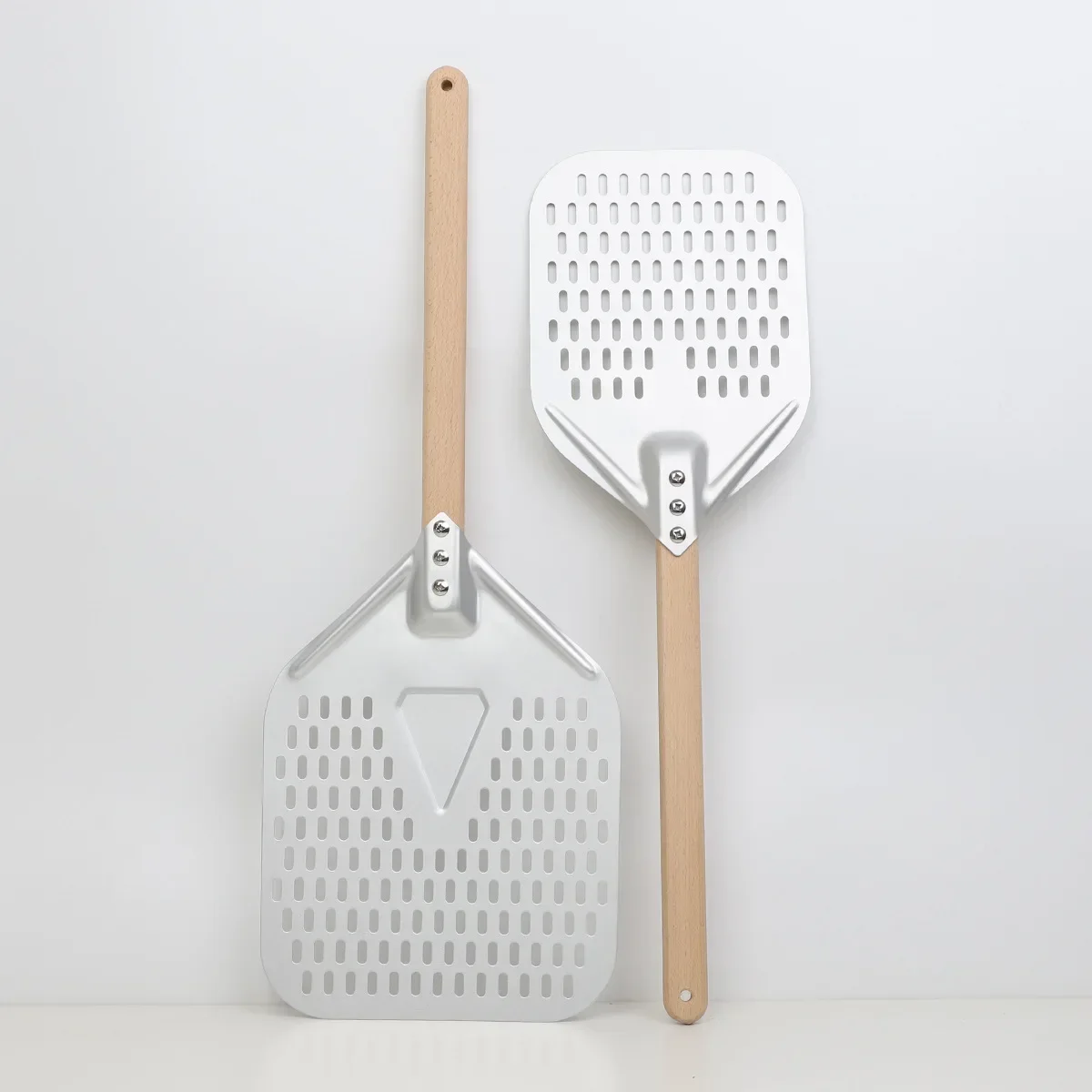 Pizza Peel Turning Small Pizza Tool Non Slip wooden Handle 7 8 9 inch Perforated Shovel Aluminum