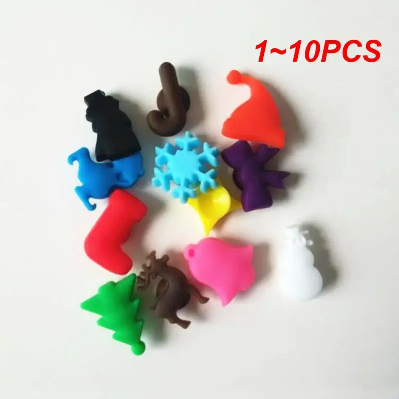 Wine Glass Charms Drink Markers Cute Christmas Glass Identifiers Silicone Christmas Wine Marker For Adhesive Cups