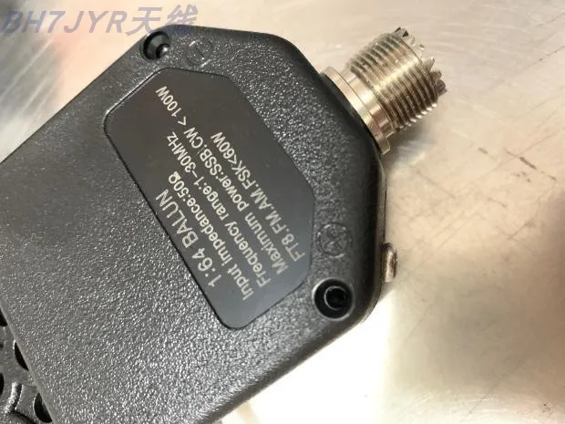 ߷ 4  8   ǵ ׳, ļ  , 1-30Mhz  100W (PEP), 1:64