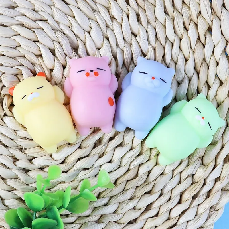 5 Random Pcs Cute Animals Pinch Ball Creative Decompression Toys Student Gifts Cartoon Pattern Small Ball Group