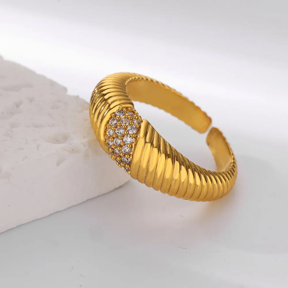 Zircon Textured Rings Stainless Steel Gold Wedding Couple