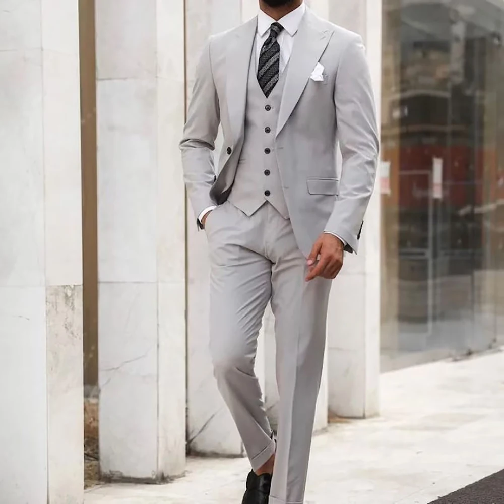 

Tailor-made Grey Men's Suits Regular Length Single Breasted Peaked Lapel Formal Wedding 3 Piece Jacket Pants Vest Evening Party