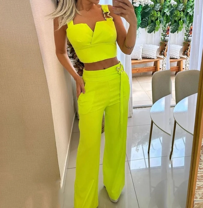 Low Cut and Waist Revealing Set, Fashionable New Hot Selling Casual Tight Fitting Suspender, High Waisted Wide Leg Pants Set