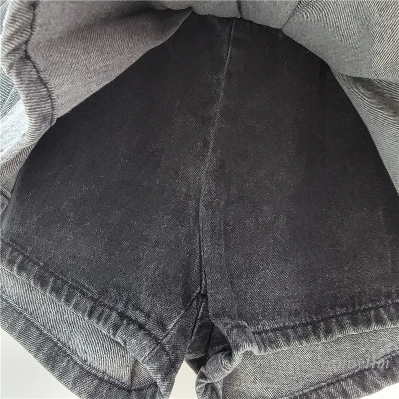 Korean Style Summer Retro Black Denim Skirted Shorts for Women Youthful-Looking Design Pleated High Waist Slimming Culottes 2024