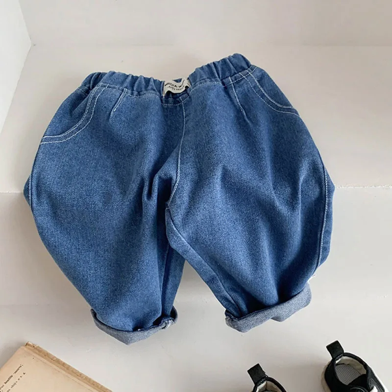 2024 New Denim Blue Versatile Toddler Baby Jeans Solid Trendy Korean Style Spring Children Boys Grils Pants 3