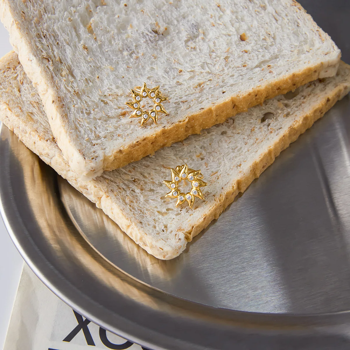 Unusual Shining CZ Zircon C-shape Hoop Earrings Hollow Out Flower Geometric Ear Stud for Women Stainless Steel Delicate Jewelry