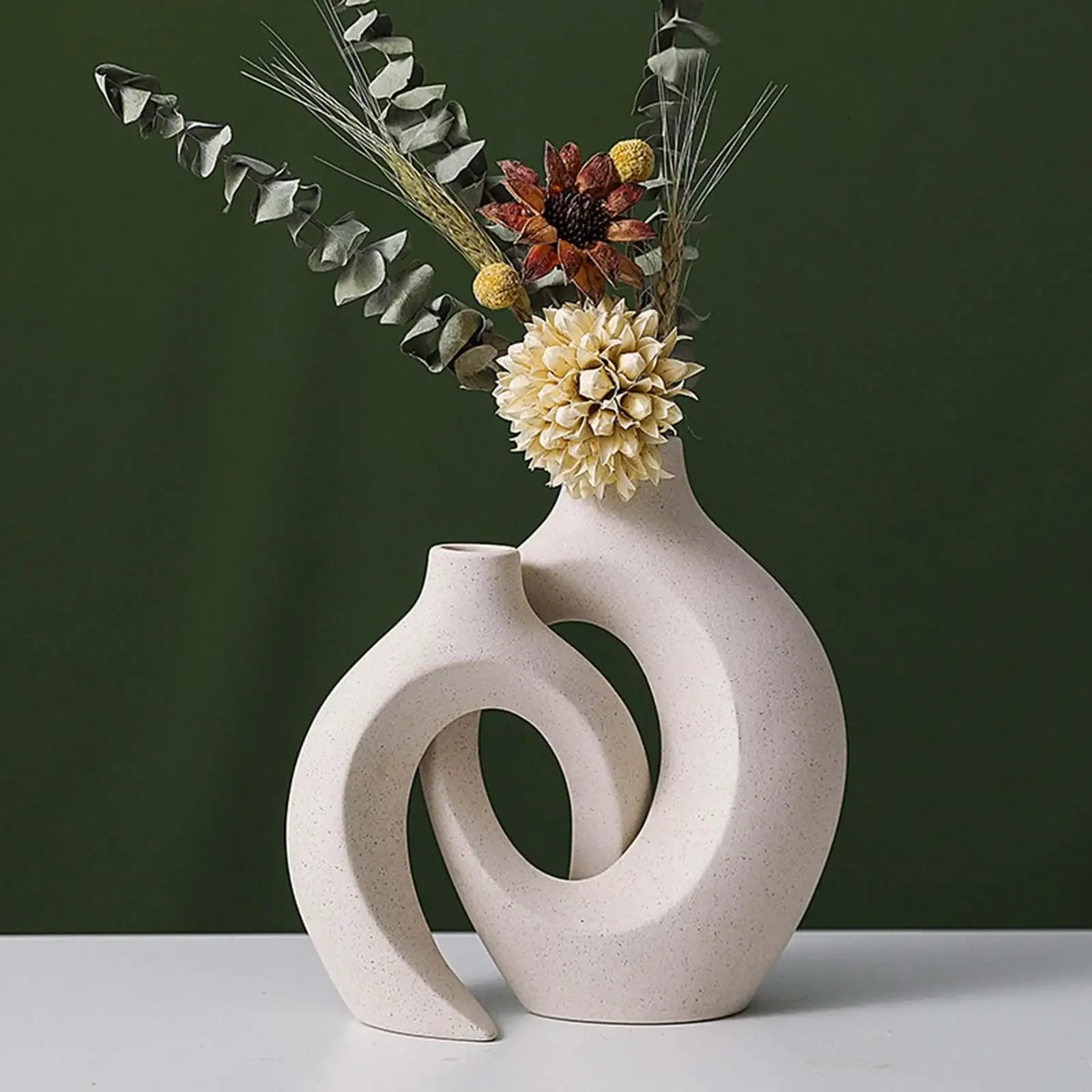 2 Pieces Nordic Style Flower Vase Flower Arrangements Planter Pots Tabletop Centerpieces Statue Decorative Bud Vase for Entrance 2