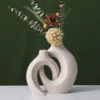 2 Pieces Nordic Style Flower Vase Flower Arrangements Planter Pots Tabletop Centerpieces Statue Decorative Bud Vase for Entrance 2
