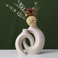 2 Pieces Nordic Style Flower Vase Flower Arrangements Planter Pots Tabletop Centerpieces Statue Decorative Bud Vase for Entrance 2