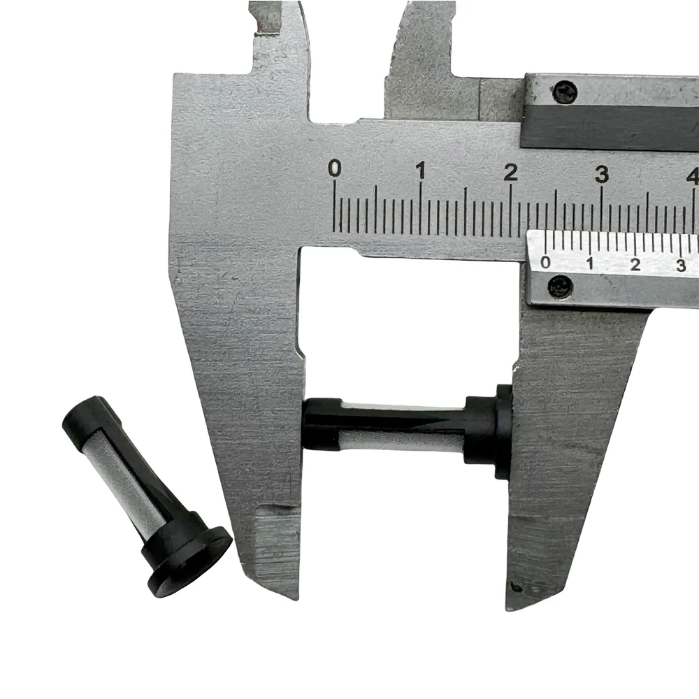 The urea pump inlet filter element for Scania Mercedes Benz Cummins DAF trucks 2655852 2695808 A0001407878