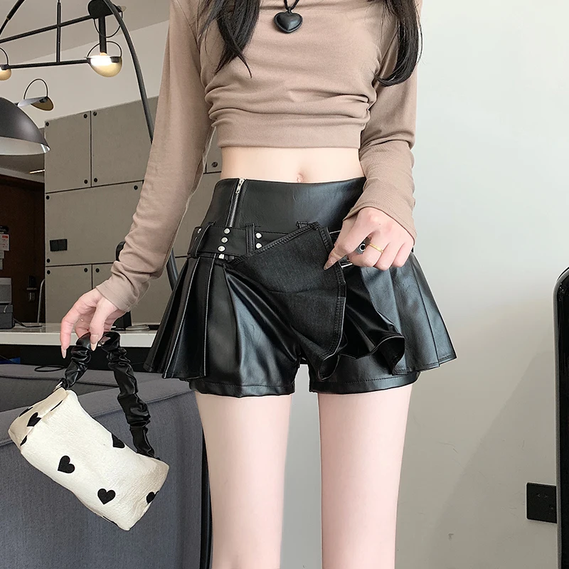 Women's Black Gothic A-line Pleated Leather Skirt Y2k Mini Shorts Skirts Harajuku Korean Emo Skirt 2000s Vintage Clothes Summer 2