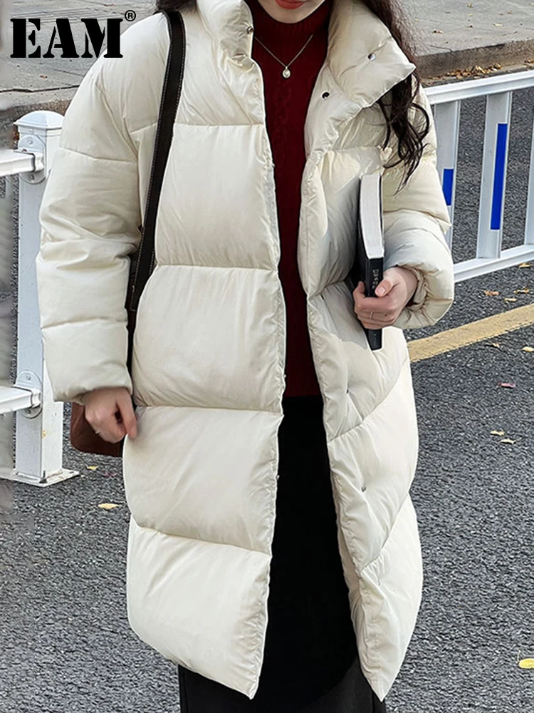 

[EAM] Beige Big Size Thick Down Jacket New Stand Collar Long Sleeve Warm Women Parkas Fashion Tide Autumn Winter 2024 1DH3559