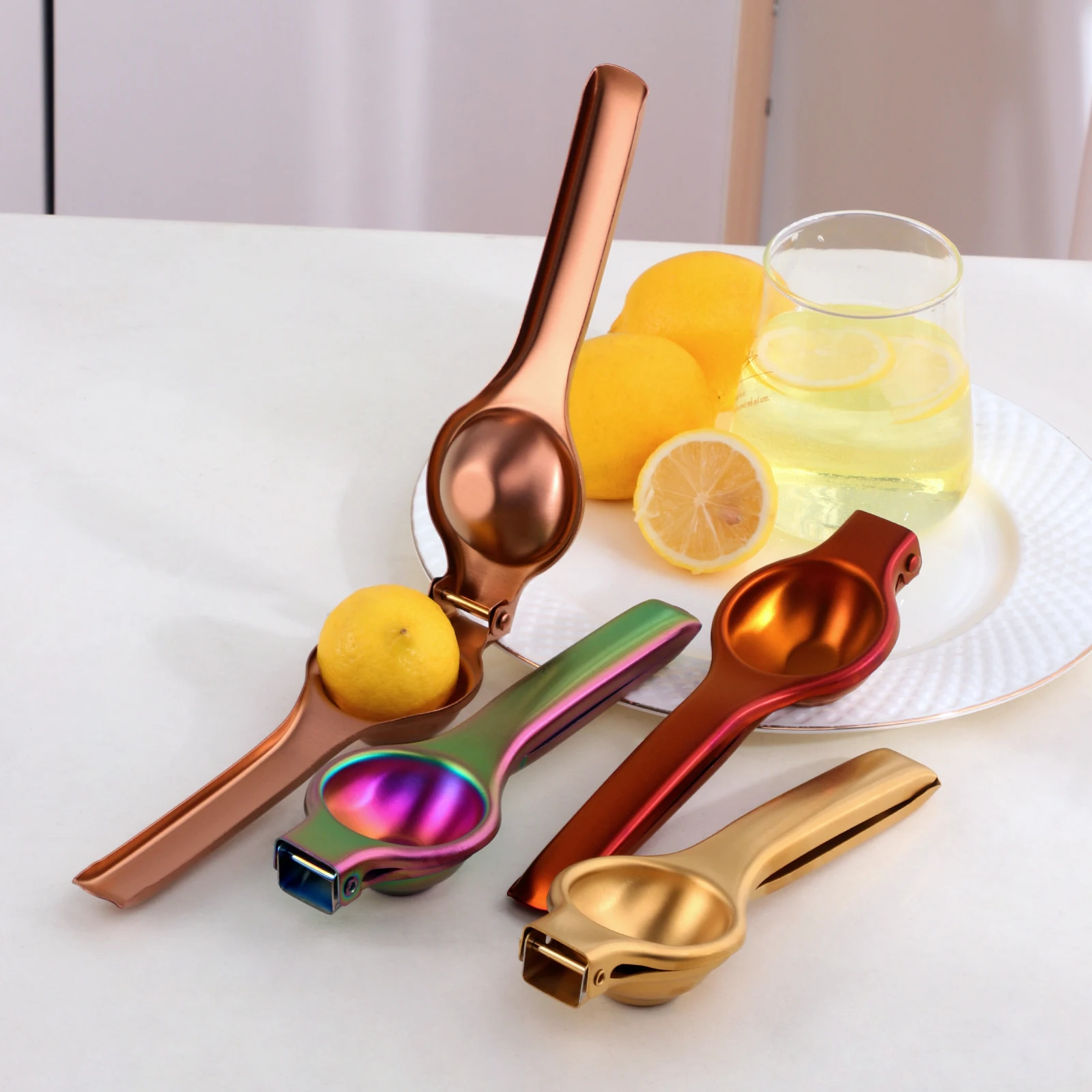 Fruit Juicer Lemon Squeezer 1PC Stainless Steel Manual Juicer Household Lemon Clip Creative Orange Juicer Squeezer Fruit Hand Pressing Kitchen Accessories