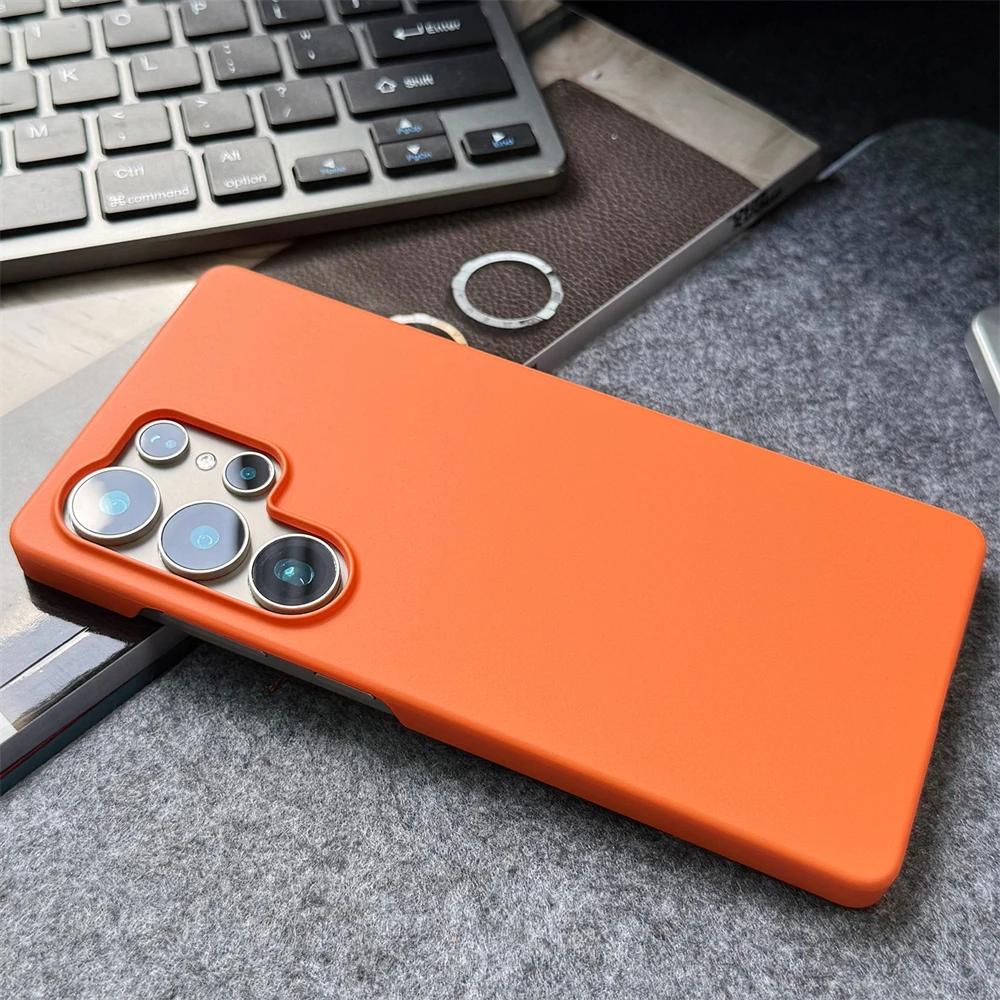 Ultra Thin Matte Borderless Hard Case - Sleek Protection
