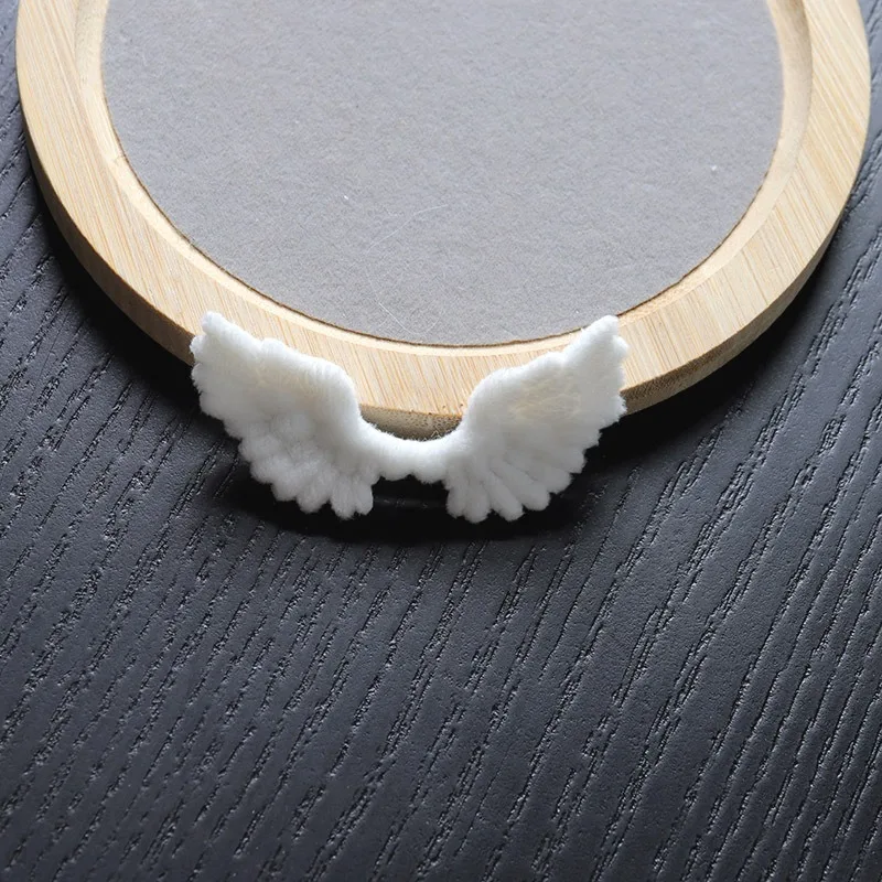 6.6cm Plush Angel Wings Decorative Accessories – Convenient Hairpin Doll Gift Box Decorations for Home Décor and Accessories