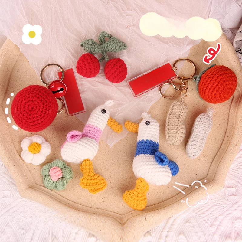 

Fruit Hook Keychain Pendant Weave Crochet Yarn Key Chain Holder Car Backpack Hanger Woolen Keyring Gift for Friend Family Lover