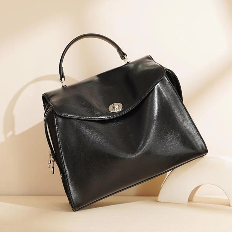 Korean Style Simple Flip Cover Women's Shoulder Bag New Suede Backpack Ladies Large Capacity Simple Fashion Tote Handbag 2025 4