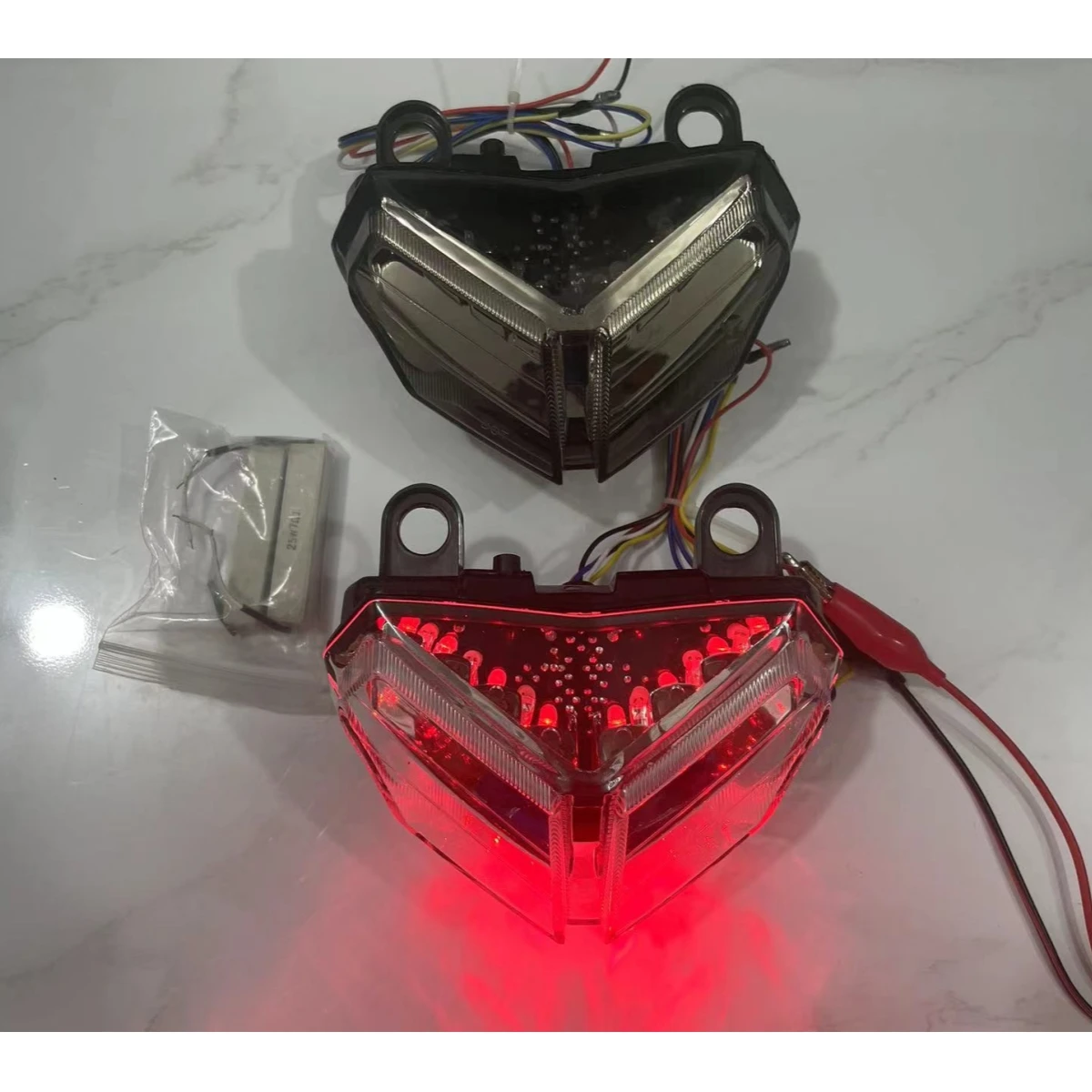 

For Ducati 848 2008-2014 1098 1198 2007-2013 2009 2010 2011 2012 Rear Tail Light Brake Turn Signals Integrated LED Light